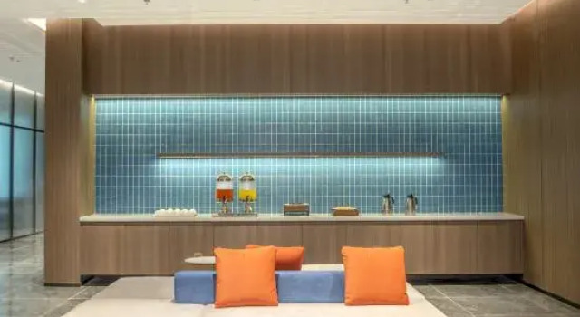 Holiday Inn Express Yinchuan Lanxi Valley Plaza By Ihg, Book Hotel 4-stjernede hoteller i Ningxia, 4*