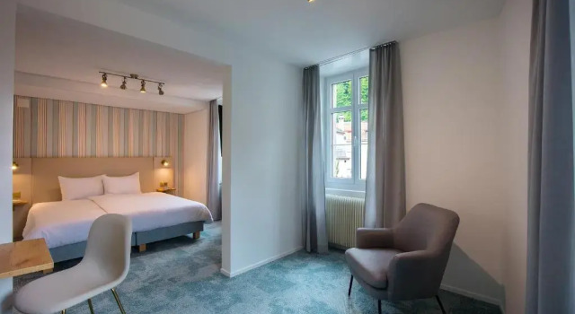 Полулюкс Hotel Krone by b-smart