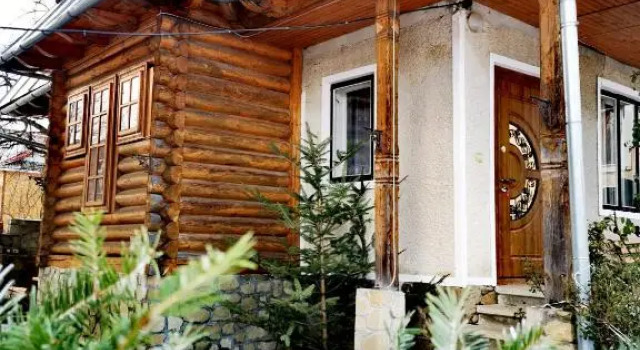 Sadyba U Olgy, Prenota Hotel Hotel a Ivano-Frankovsk con parcheggio, Parcheggio