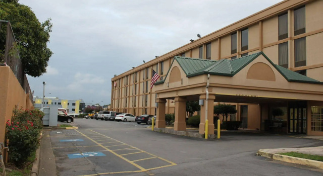 Red Roof Inn North Little Rock - Jfk/city Center, Book Hotel Little Rock Arkansas