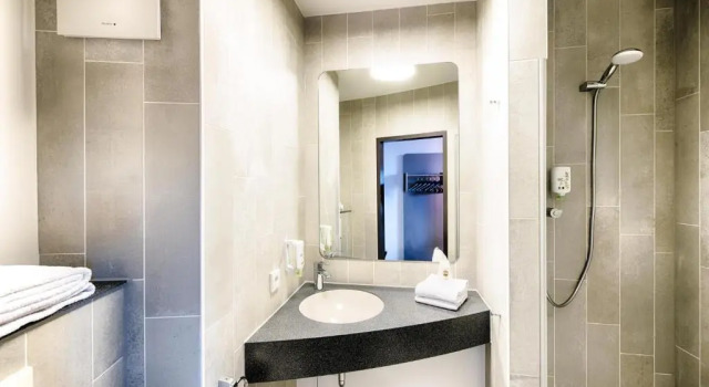 Standard triple chambre B&B Hotel Ulm