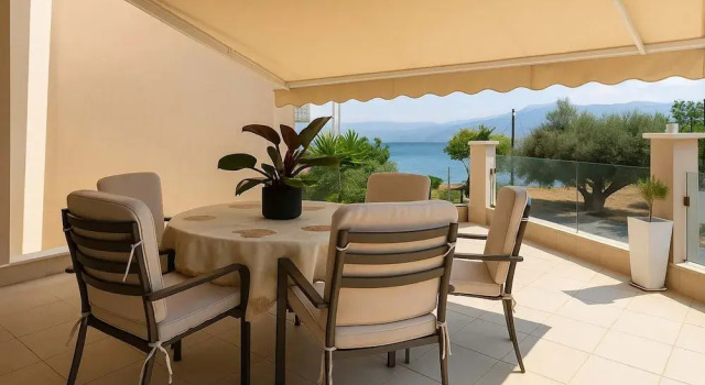 Коттедж La Casa Rosa Seaside Getaway