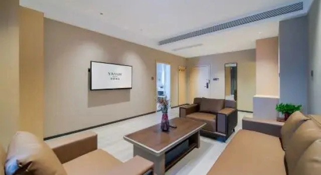Двухместный люкс Business Yayue Hotel (Zhengzhou Xinzheng International Airport)