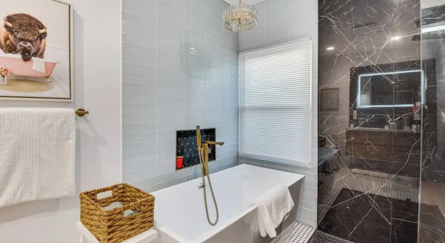 Коттедж 4 Mi to Sofi Stadium! 4BR Windsor Hills Retreat