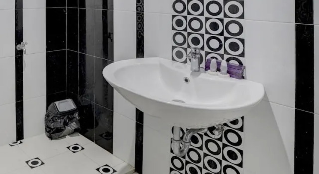 Номер Deluxe Capital O 90601 Hotel Meuligoe