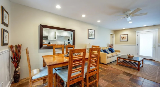 Charming Near The Beach 2 Bedroom Home