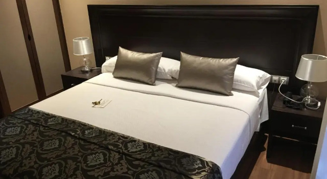 Hotel Calzada, Prenota Hotel  