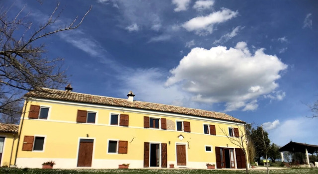 Ancient Farmhouse in Senigallia Near the Beach and the Historic Center, Rezervovat Hotel Senigallia 