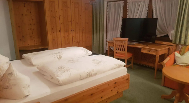 Zum Schweizerbartl, Rezervovat Motel Hotely v Bavorsko s parkováním, Parkování