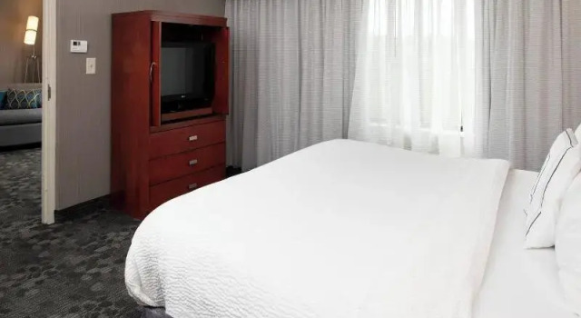 Двухместный люкс c 1 комнатой Courtyard by Marriott High Point