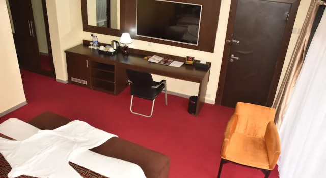 Двухместный люкс с балконом Отель Best Western Plus Elomaz Asaba