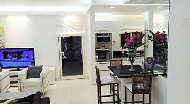 Regency Residence with Pool - Next the Beach, Reserva ahora Bed & breakfast Herzliya Distrito Central de Israel.