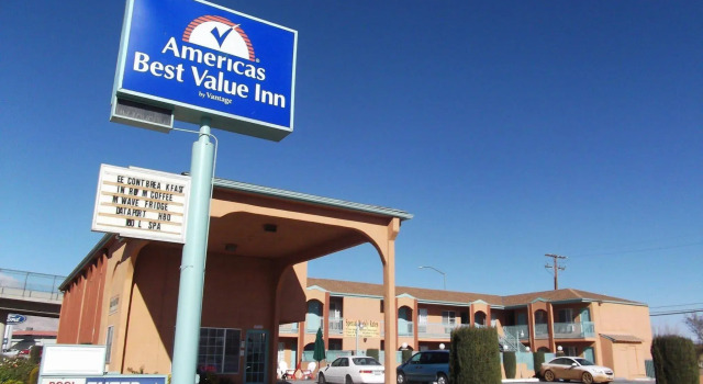 Aerospace Inn, Rezerwuj Hotel Mojave Kalifornia
