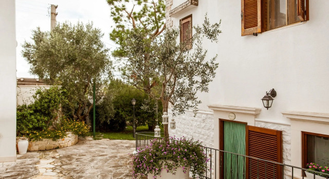 Agriturismo Salinola, Rezervasyon Çiftlik Konaklaması Murgia otoparklı oteller, Otopark