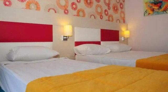 Двухместный номер Standard с балконом Side Win Hotel