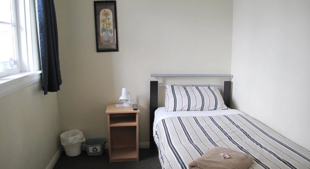 Dorset House Backpackers / Dorset Apartments, Забронировать Апартаменты/квартира Отели Крайстчёрч с парковкой, Парковка