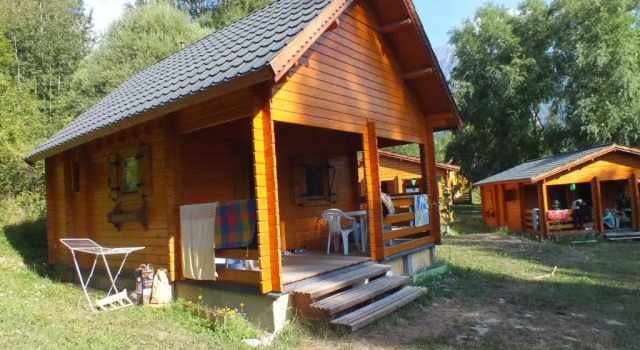 Шале Standard Camping, Hôtel De Plein Air Les Cariamas
