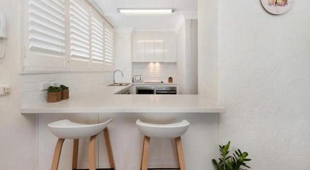 Unit 13 Oceanic, Kings Beach, Prenota Hotel Hotel a Queensland con parcheggio, Parcheggio