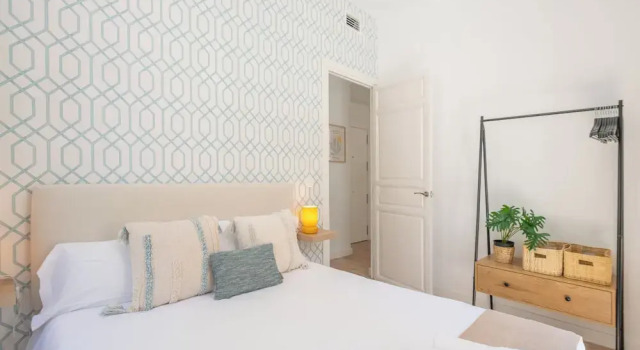 Apartamentos Luna Suites Palacio Dorita, Varaa Huoneisto Granadan keskusta 