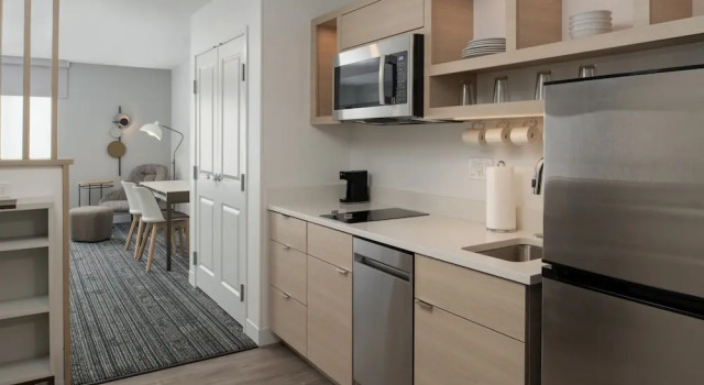 Четырёхместный люкс TownePlace Suites by Marriott Eugene