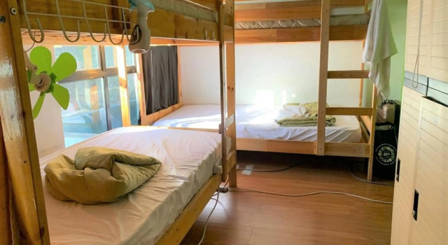 PODs The Backpackers Home & Cafe