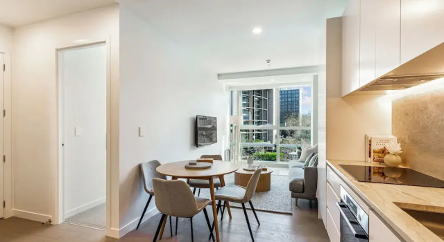 Chic Central Apt with Gym and Pool by Zodiak Stays, Buchen Sie Hotel Auckland 