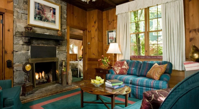 1906 Pine Crest Inn, Buchen Sie Hotel Tryon North Carolina