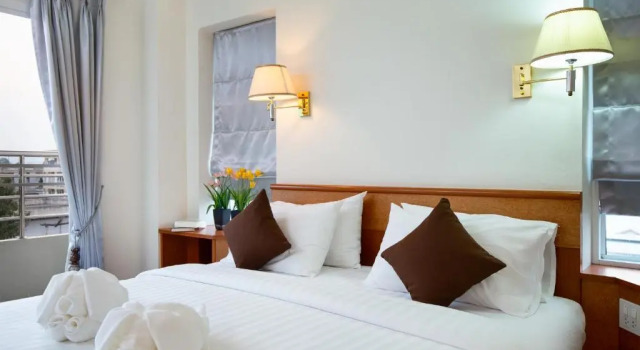Полулюкс Kanchanaburi City Hotel