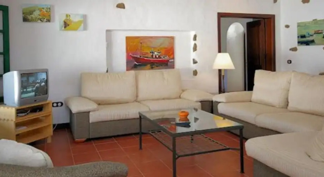 Villa - 3 Bedrooms with Pool - 103087, Забронировать Вилла Отели Ланцароте 3 звезды, 3*