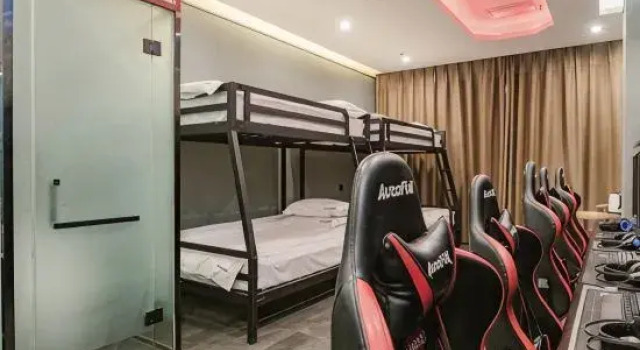 Кровать в общем номере IN ONE Interstellar Esports Hotel (Zhengzhou Zhongbo Expo Center Subway Station Branch)