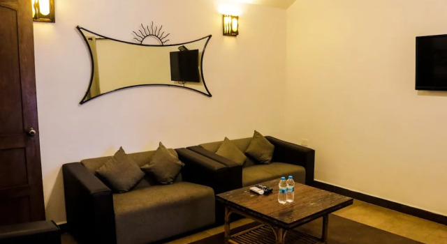 18 Degrees Beach Resort, Prenota Resort Hotel a Goa con parcheggio, Parcheggio