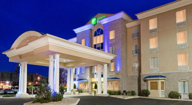 Двухместный номер Standard Holiday Inn Express & Suites Saskatoon Centre by IHG