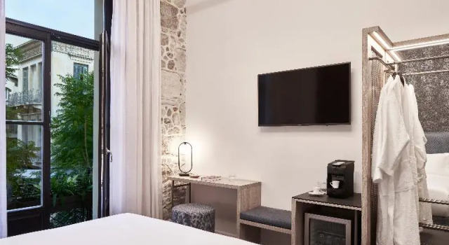 Двухместный номер Deluxe с балконом NLH MONASTIRAKI - Neighborhood Lifestyle Hotels
