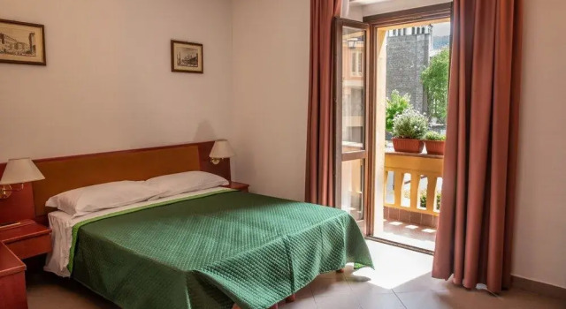 Hotel Misa, Забронировать Отель Отели Мардзаботто с парковкой, Парковка