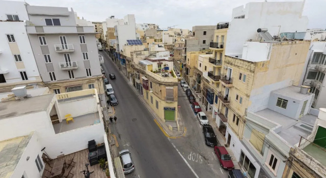 Gzira Suite 13