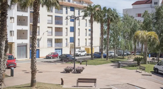 Ampolla Apartment TH18