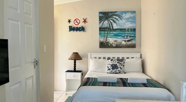 Ansteys Beach Self Catering Apartments, Забронировать Апартаменты/квартира Отели Блафф с бассейном, Бассейн