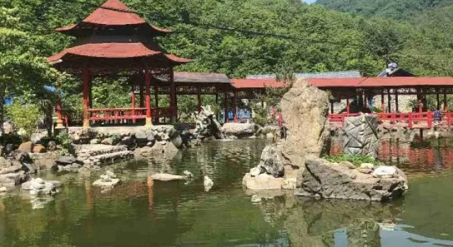 Zhoufu Manor, Book Hotel Hotels in Liaoning with Parking, Parking