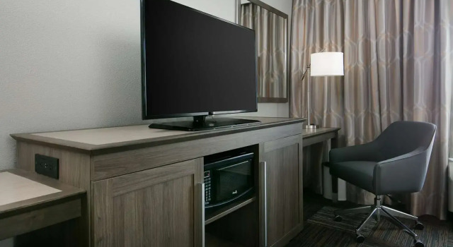 Hampton Inn & Suites Mason City, IA, Prenota Hotel Mason City 