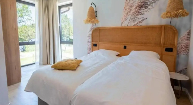 Water's Edge Wellness Retreat With Sauna, Book Lejlighed SPA-hoteller i Frisian lakes, SPA