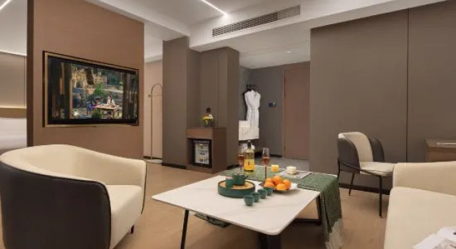 Люкс Yinji Hotel (Yuhuan Wuyue Plaza)