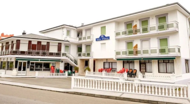 Hostal Isla Playa, Buchen Sie Hostel Hotels in Kantabrien mit Frühstück, Frühstück