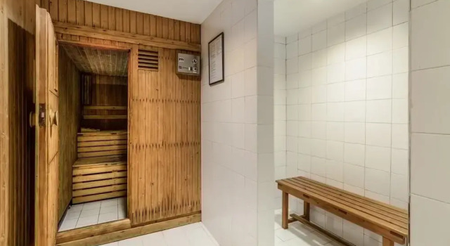 Cardet - 2 Bedrooms and Pool in Almagro, Забронировать Апартаменты/квартира Мадрид Провинция Мадрид, рядом с Глориета-де-Куатро-Каминос