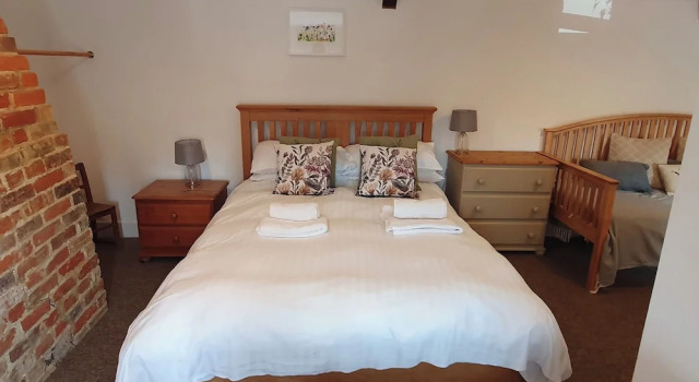 Pound Cottage, Varaa Lomakoti Mökit kohteessa Merseyside, Mökki