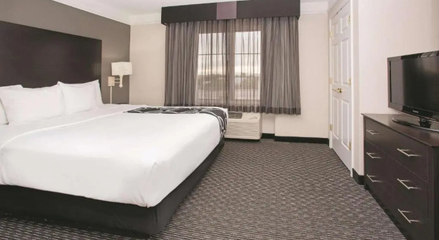 Люкс La Quinta Inn & Suites by Wyndham Mesa Superstition Springs