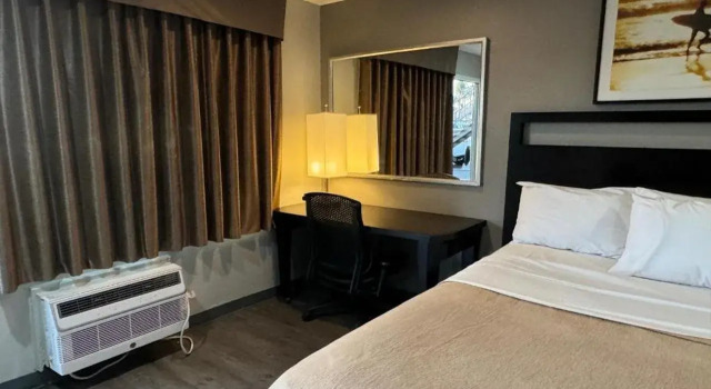 Rodeway Inn El Cajon, Забронировать Отель СПА-отели Эль-Кахон, SPA-услуги
