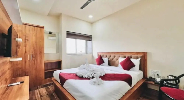 Номер Economy Hotel Saffron Restaurant and Bar