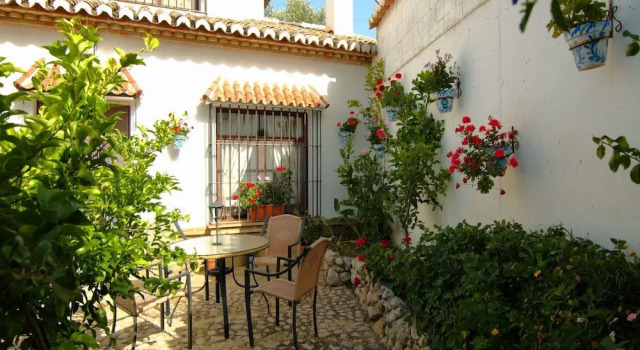 Коттедж Countryside Cottage With Pool