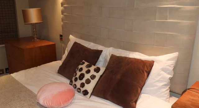 The Knightsbridge Park Tower Apt