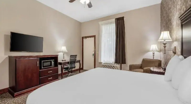 Люкс Standard Quality Inn Eureka Springs South